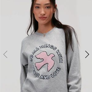 NWT Brand New Spiritual Gangster PEACE and LOVE Bridget Raglan Sweatshirt Top M